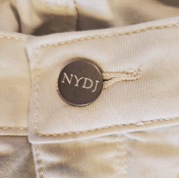 Capri Jeans & Long-Sleeve Sweater Set, (NYDJ & Loft) - Picture 9 of 14